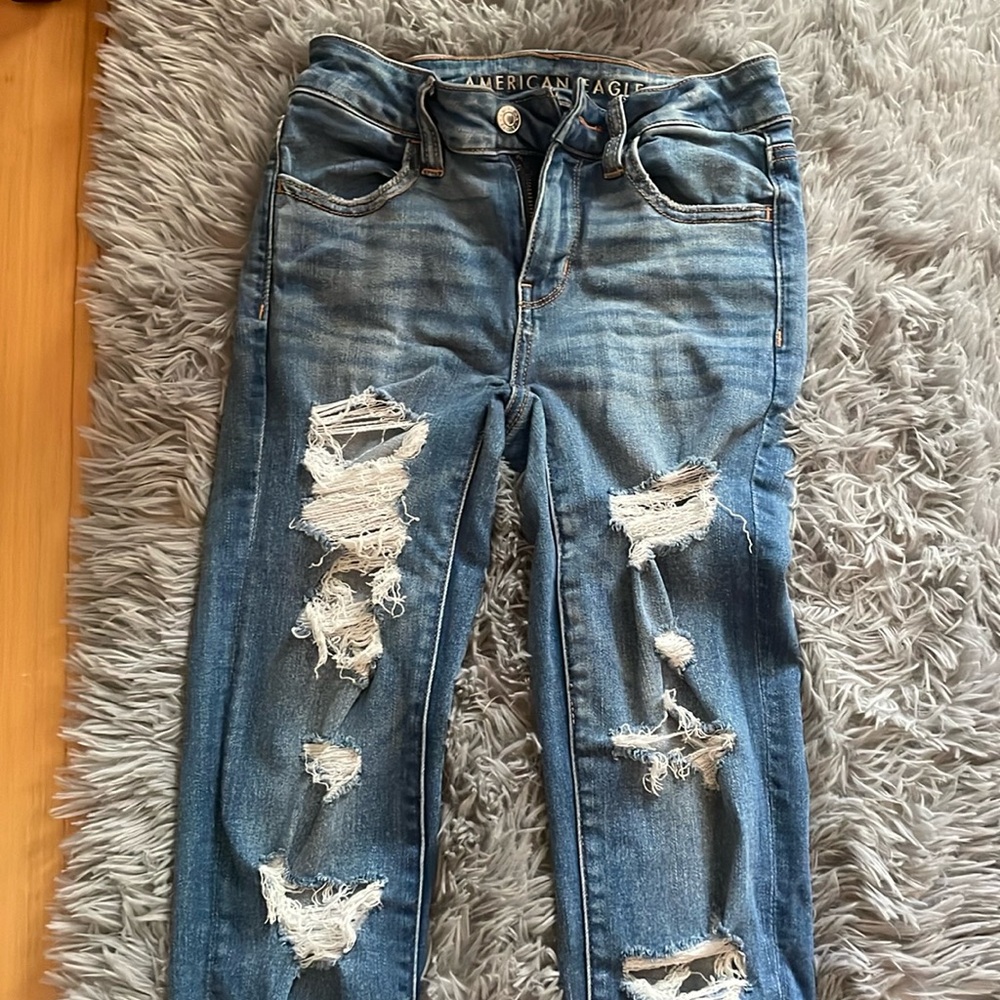 AE- stretchy ripped  ⭐️